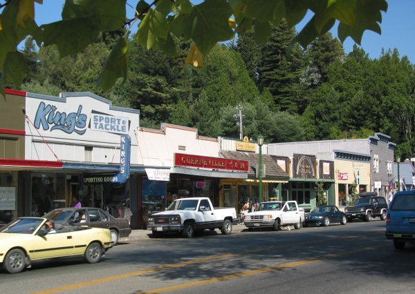 Guerneville-california-small-town-wine-lovers
