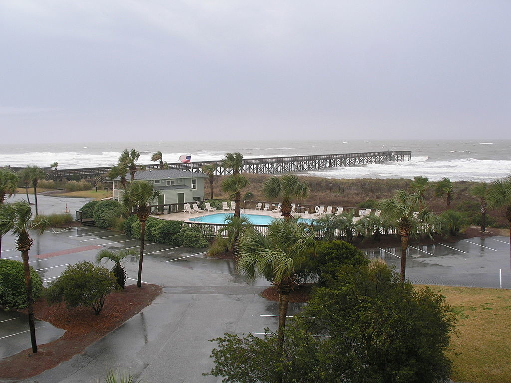 isle-of-palms-south-carolina-small-beach-town-east-coast