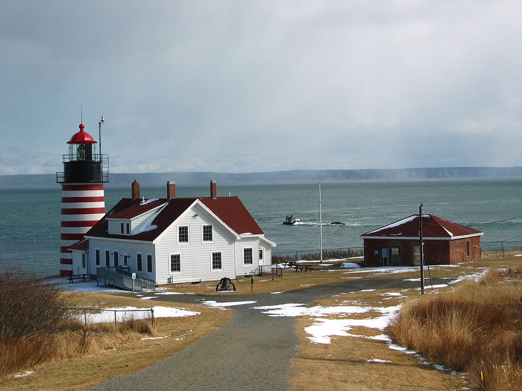 lubec-maine-small-beach-town-east-coast