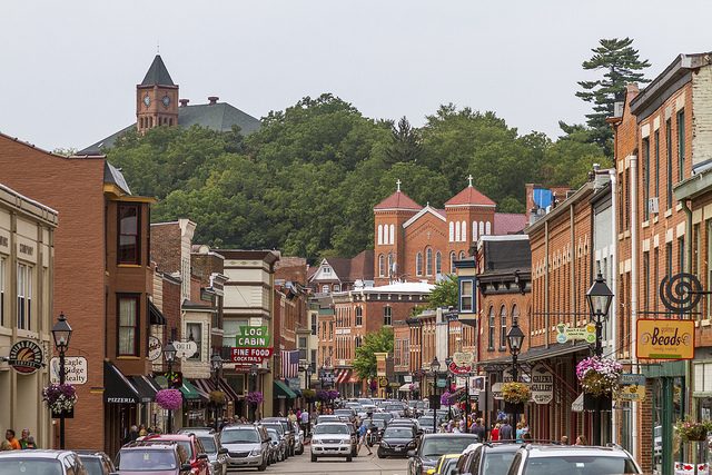 Galena IL historic towns east